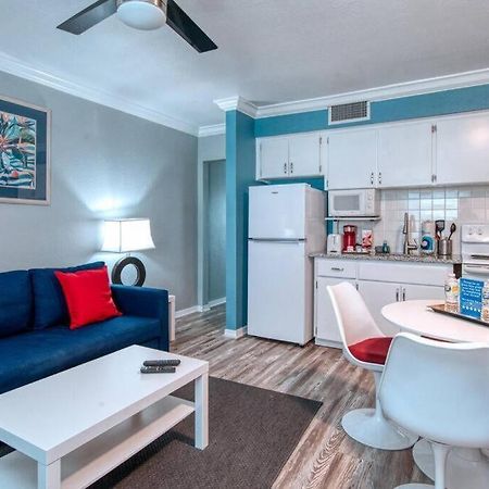 Sunset Beach Suites At Madeira Beach! Pet Friendly With Summer Breezes! - Suite 6 St. Pete Beach Kültér fotó