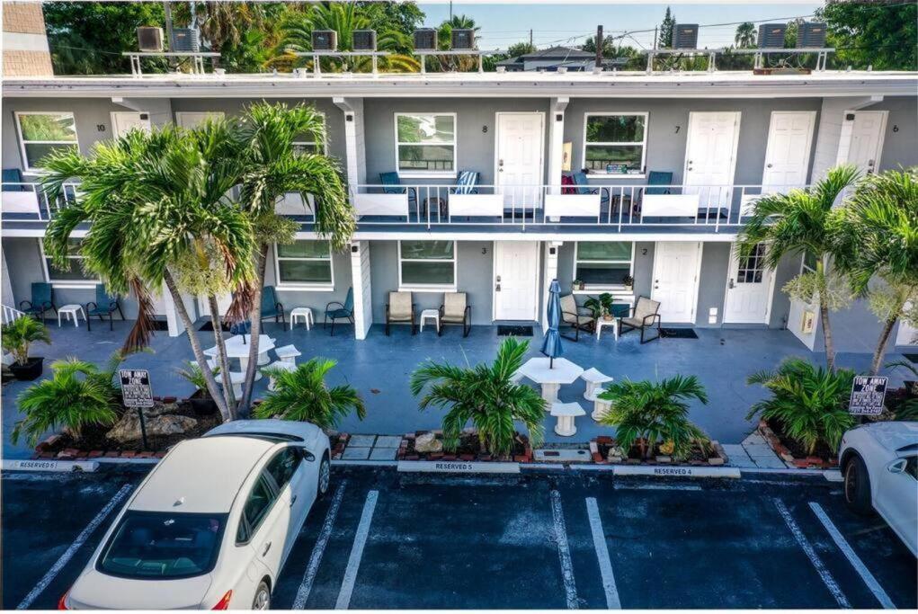 Sunset Beach Suites At Madeira Beach! Pet Friendly With Summer Breezes! - Suite 6 St. Pete Beach Kültér fotó