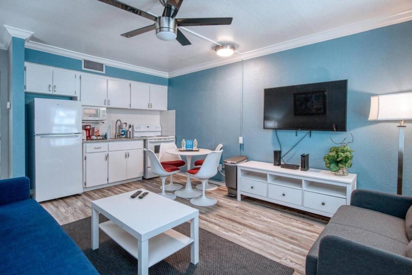 Sunset Beach Suites At Madeira Beach! Pet Friendly With Summer Breezes! - Suite 6 St. Pete Beach Kültér fotó